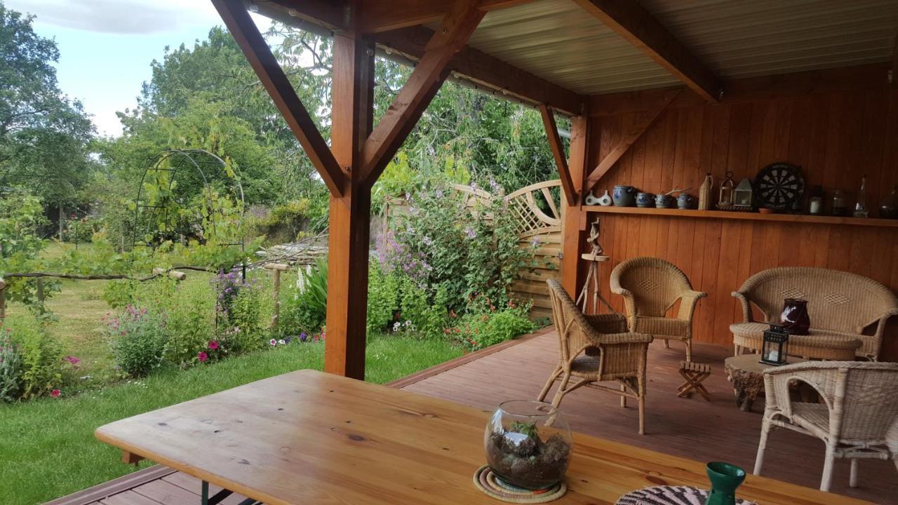 Les Hirondelles Hotel Sainte-Suzanne  Eksteriør billede