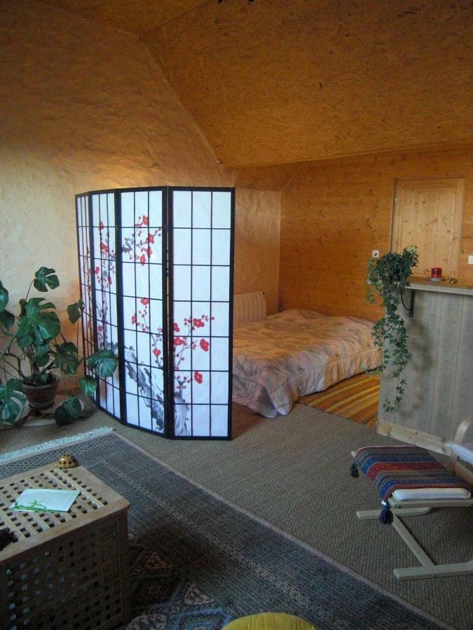 Les Hirondelles Hotel Sainte-Suzanne  Eksteriør billede